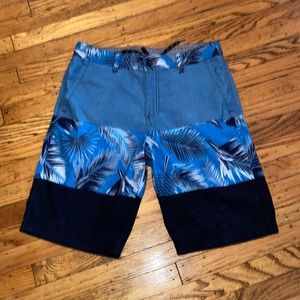 Men’s swim trunks